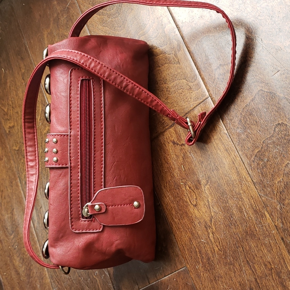 Hananel Silver Stud Red LeatherHandbag - Picture 2 of 3